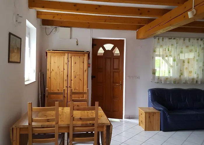 Facankert Apartmanhaz Lägenhet